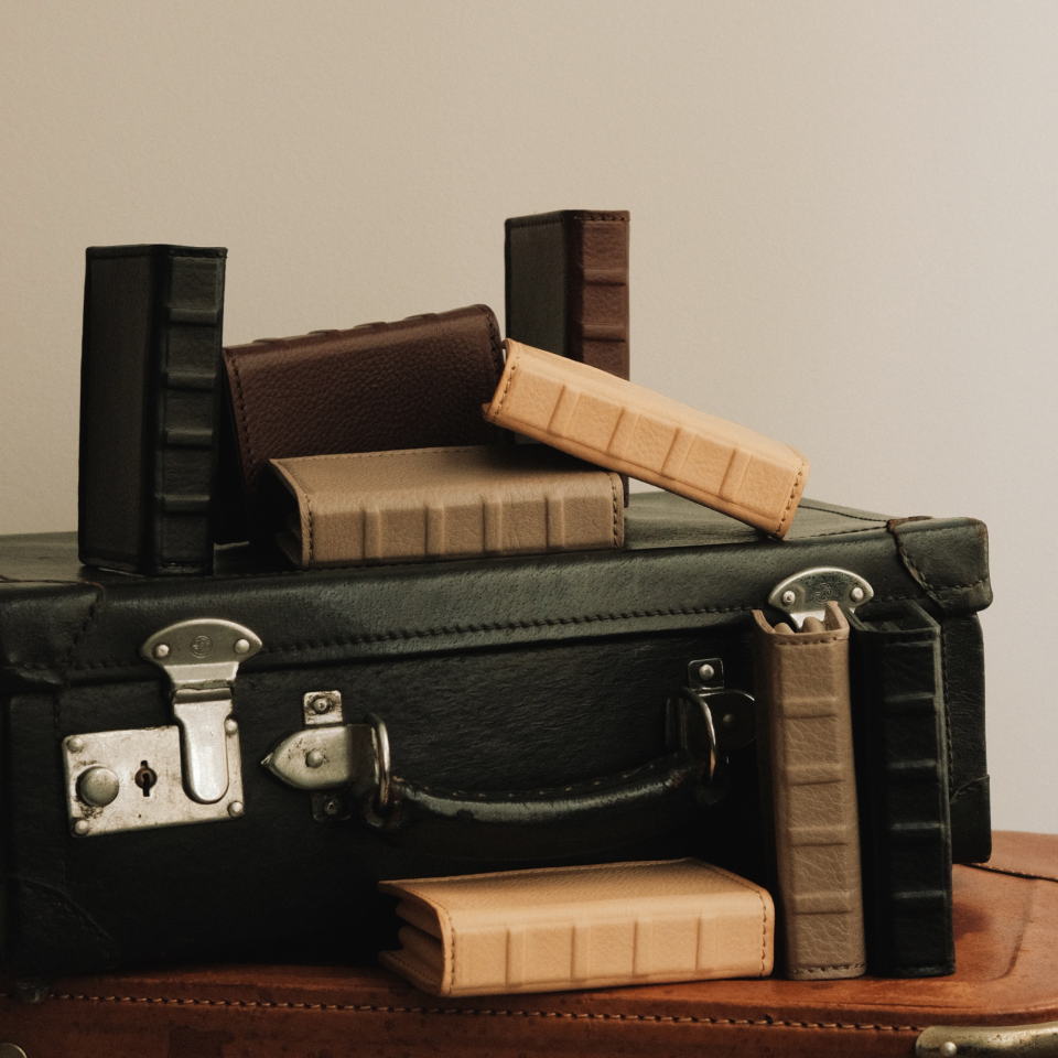 Diary cardcase(ダイアリーカードケース) – Laluce Online Store Diary cardcase(ダイアリーカードケース) – Laluce Online Store